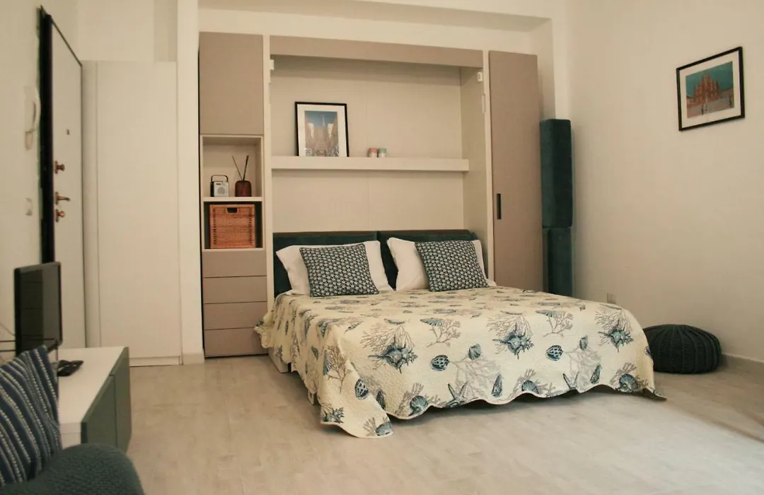 Clever House-1